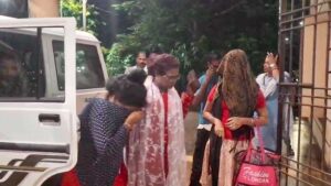 ଜଟଣୀରେ ସେକ୍ସ ରାକେଟ ଠାବ। ୫ ଦେହଜୀବୀ ଉଦ୍ଧାର, ରାଣୀ ମହୁମାଛି ସହ ୪ ଗ୍ରାହକ ଗିରଫ